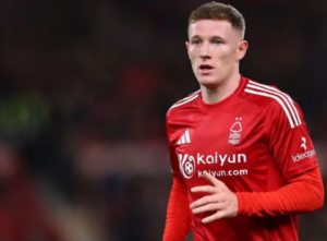 Man City quyết tâm đánh bại Man Utd trong thương vụ Elliot Anderson 4 Elliot Anderson