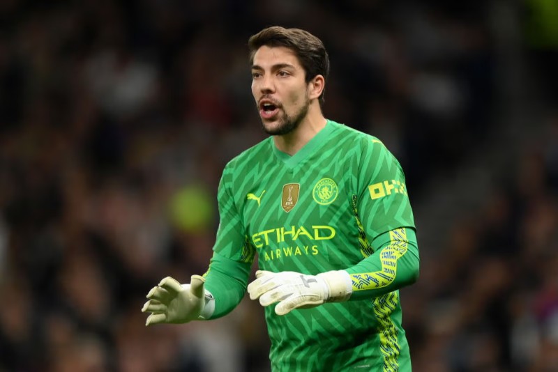 Man City bán Stefan Ortega cho Nottingham 2 Ortega mang đến sự chắc chắn cho khung gỗ