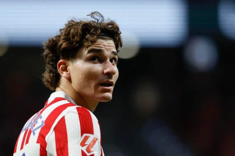 Alvarez có thể giúp Chelsea đua vô địch