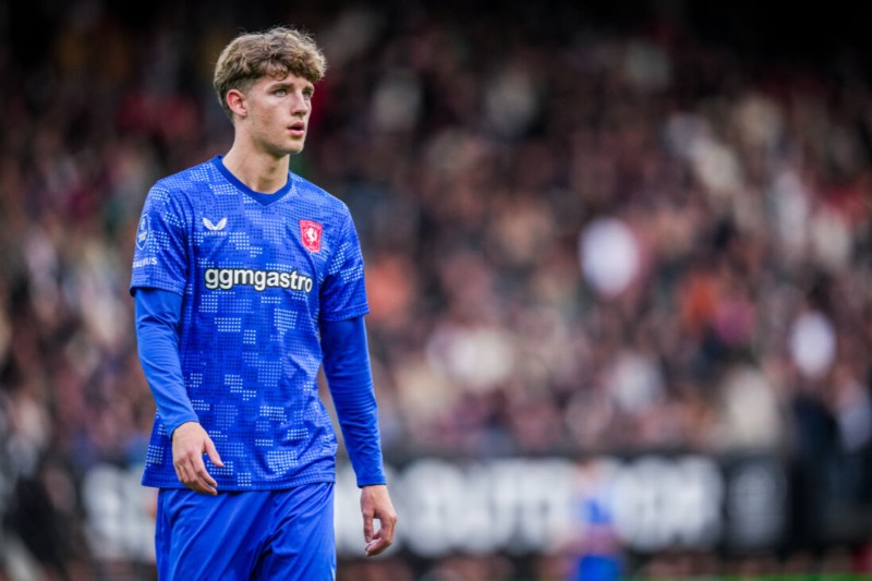 Man City đại chiến Chelsea vì Ruud Nijstad 2 Barcelona dừng bước ở cuộc đua chiêu mộ Nijstad